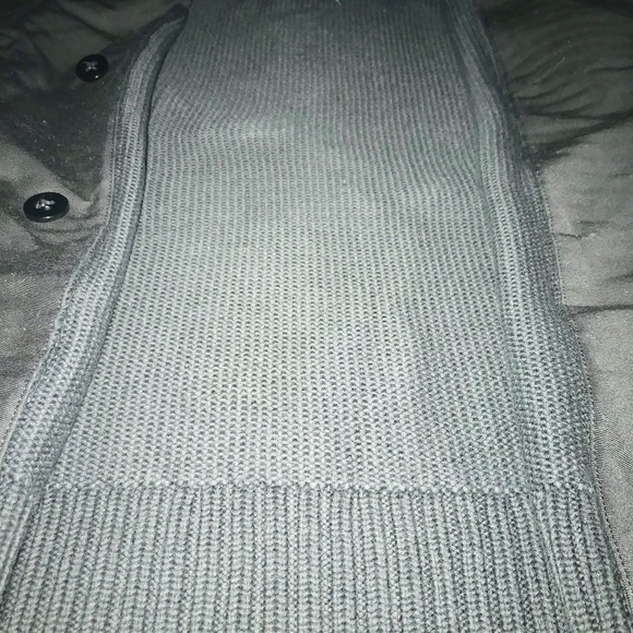 LRL classic knit sweater with gorgeous buttons - Picture 5 of 8